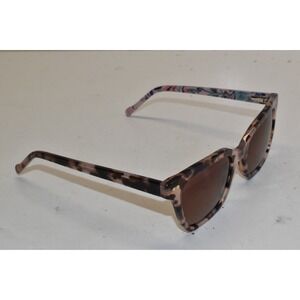 Vera Bradley Womens Keegan Sunglasses Paradise Coral Polarized Floral